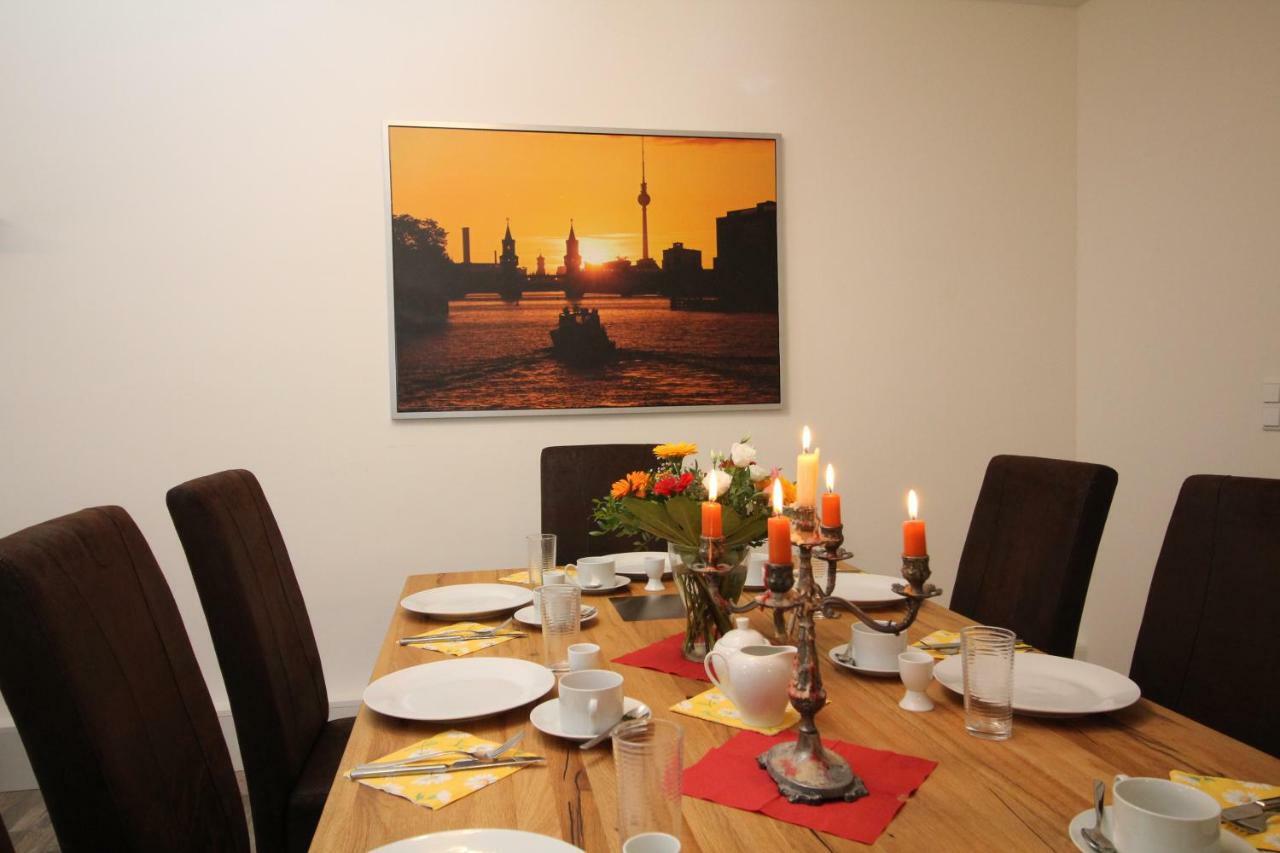 Three-Bedroom Apartment,896338429:JPEG